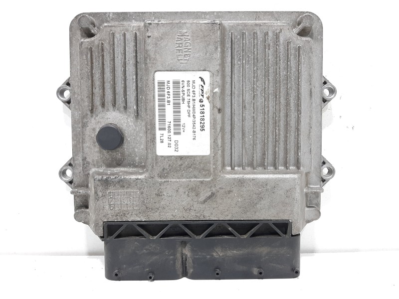 Recambio de centralita motor uce para fiat 500 cabrio (150) lounge referencia OEM IAM 51818295 7160012702 