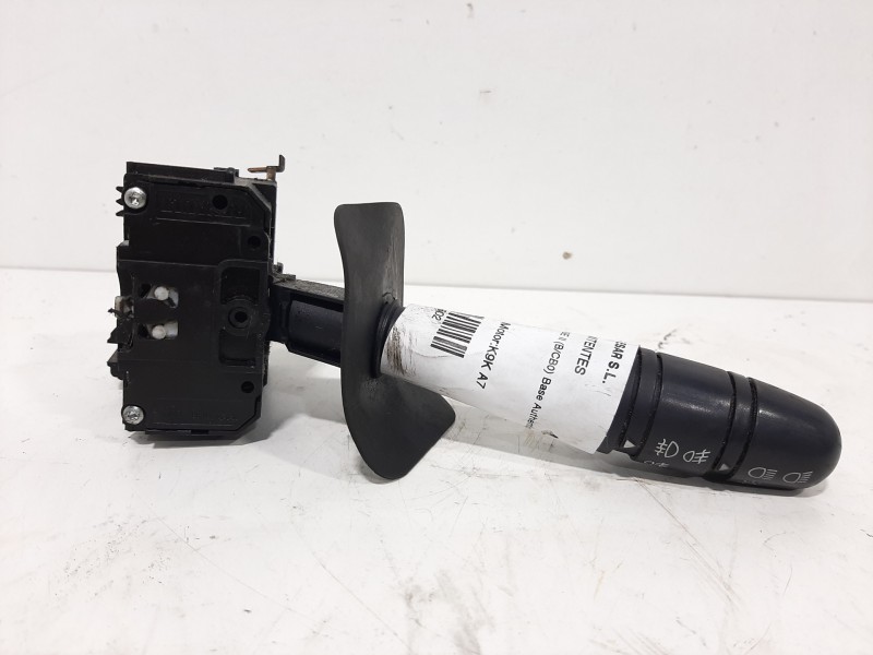 Recambio de mando intermitentes para renault clio ii fase ii (b/cb0) base authentique referencia OEM IAM   
