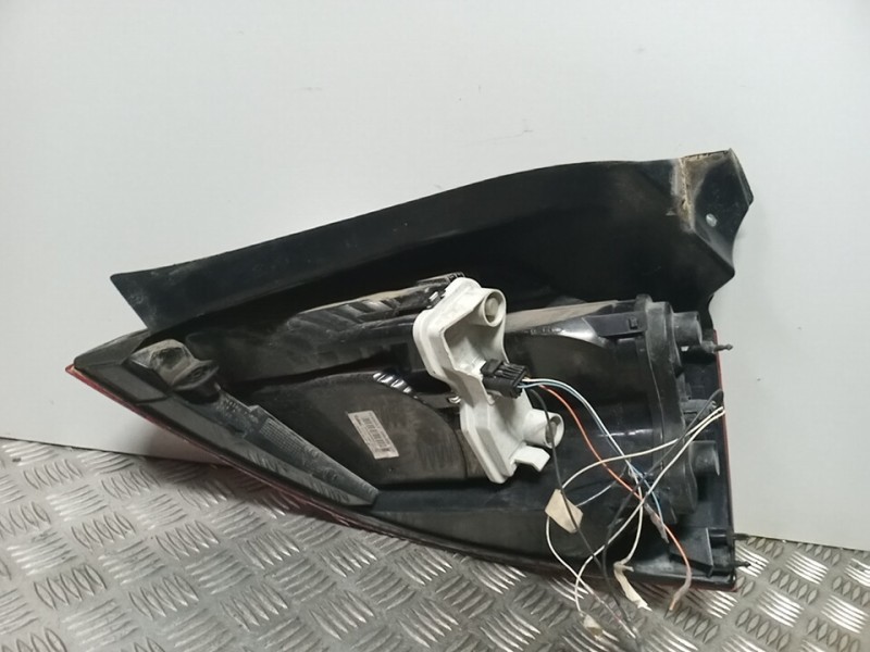 Recambio de piloto trasero izquierdo para renault megane ii berlina 3p confort dynamique referencia OEM IAM 820075362B  