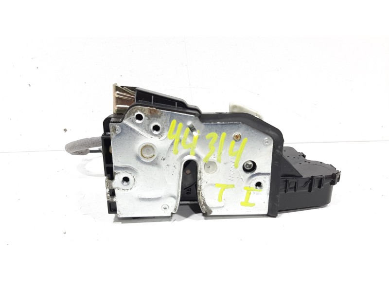 Recambio de cerradura puerta trasera izquierda para bmw serie 3 berlina (e46) 320d referencia OEM IAM   