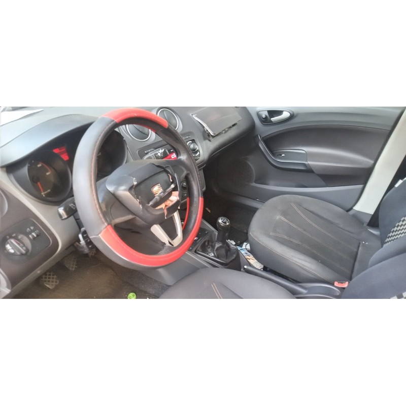 SEAT IBIZA ST (6J8) - imagen 6