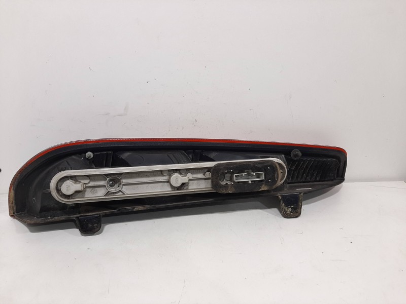 Recambio de piloto trasero derecho para ford focus berlina (cap) ambiente (d) referencia OEM IAM 4M5113A602AB  