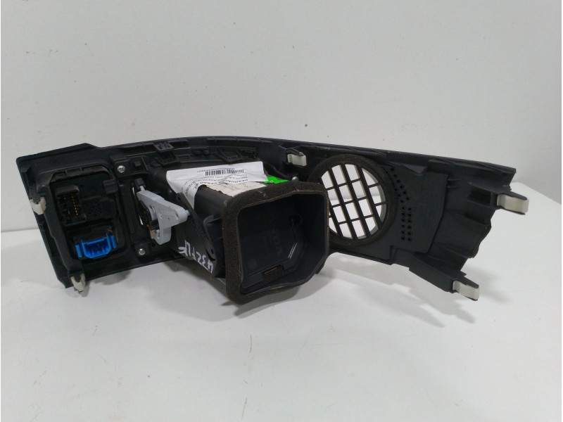 Recambio de rejilla aireador izquierdo para honda cr-v (re) comfort referencia OEM IAM 77620SWW  