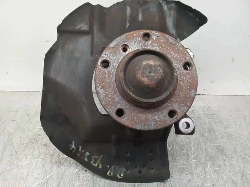 Recambio de mangueta delantera derecha para bmw serie 3 berlina (e46) 320d referencia OEM IAM 31211096430  