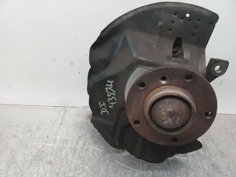 Recambio de mangueta delantera izquierda para bmw serie 3 berlina (e46) 320d referencia OEM IAM 31211096429  