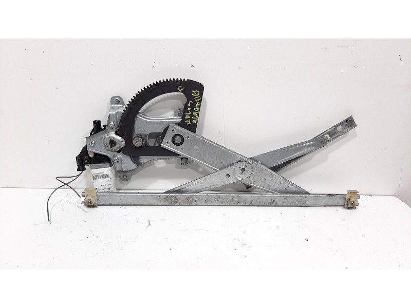 Recambio de elevalunas delantero derecho para chevrolet kalos 1.4 se referencia OEM IAM  ELÉCTRICO 