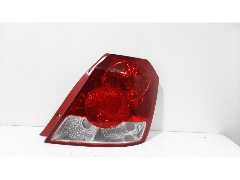 Recambio de piloto trasero derecho para chevrolet kalos 1.4 se referencia OEM IAM 96540269  