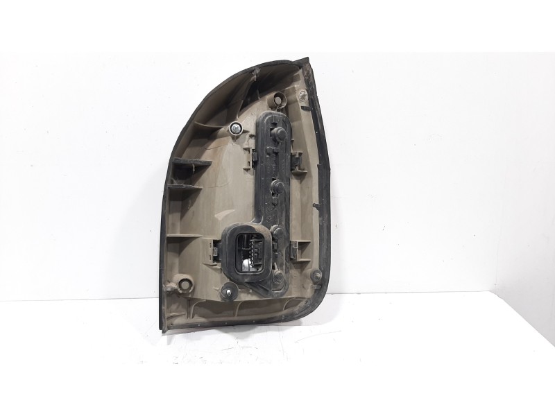 Recambio de piloto trasero izquierdo para opel zafira a club referencia OEM IAM 09117444  