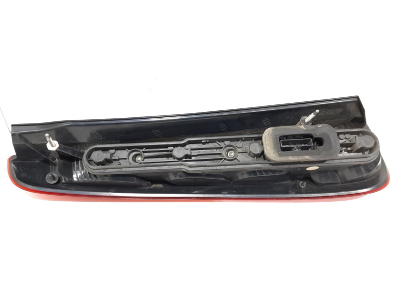 Recambio de piloto trasero derecho para ford focus c-max (cap) ambiente (d) referencia OEM IAM 1347454  