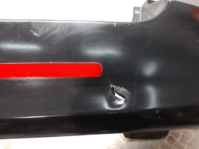 Recambio de paragolpes trasero para kia carnival ii 2.9 crdi lx referencia OEM IAM  NEGRO 