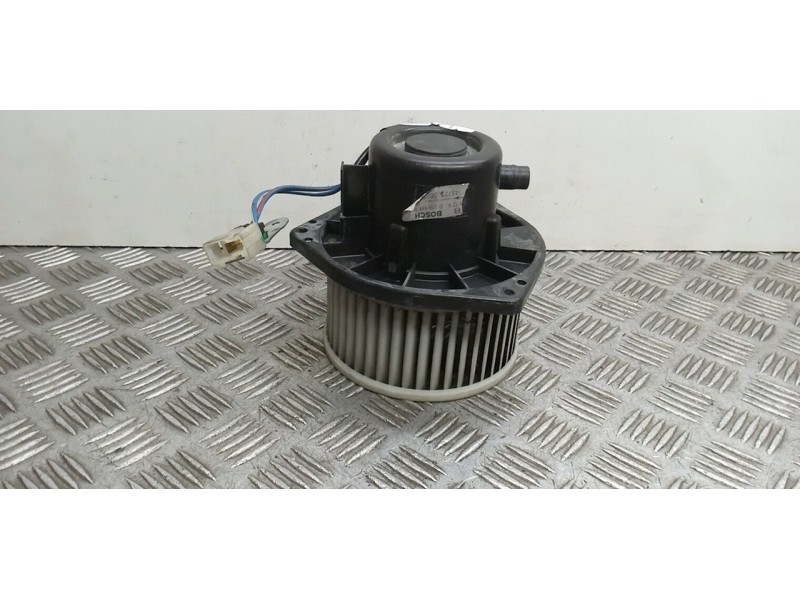 Recambio de motor calefaccion para nissan terrano/terrano.ii (r20) se (5-ptas.) referencia OEM IAM 0130111153  