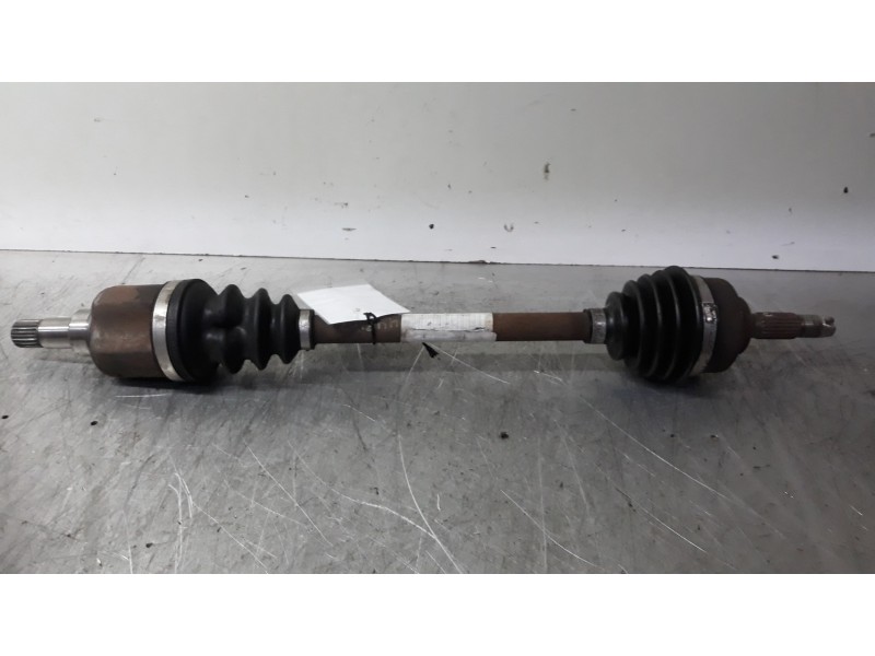 Recambio de transmision delantera izquierda para peugeot 207 confort referencia OEM IAM 3272PW  