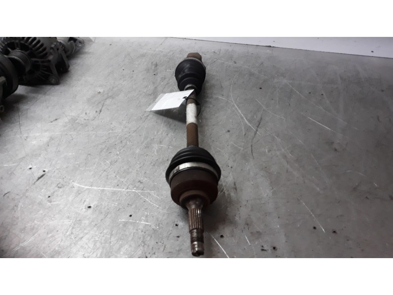 Recambio de transmision delantera izquierda para peugeot 207 confort referencia OEM IAM 3272PW  