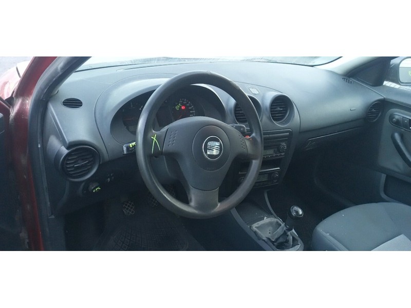 seat ibiza (6l1) del año 2004