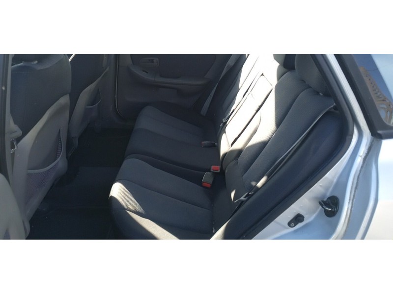 hyundai elantra (xd) del año 2004 hyundai elantra (xd) del año 2004