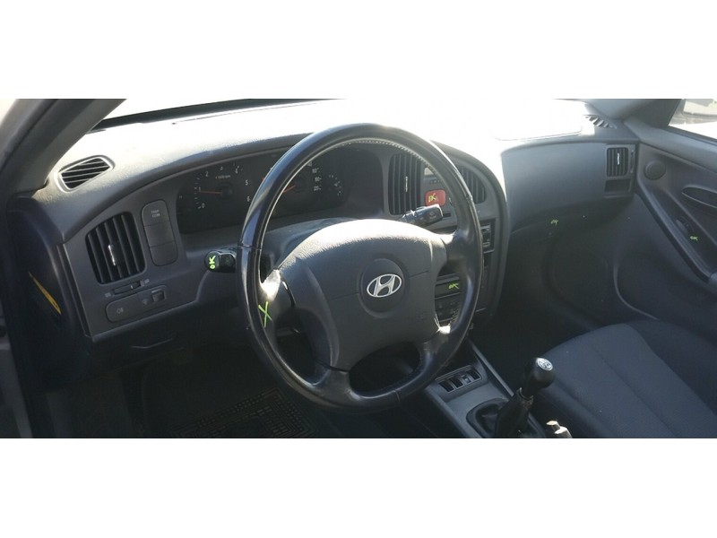 hyundai elantra (xd) del año 2004 hyundai elantra (xd) del año 2004