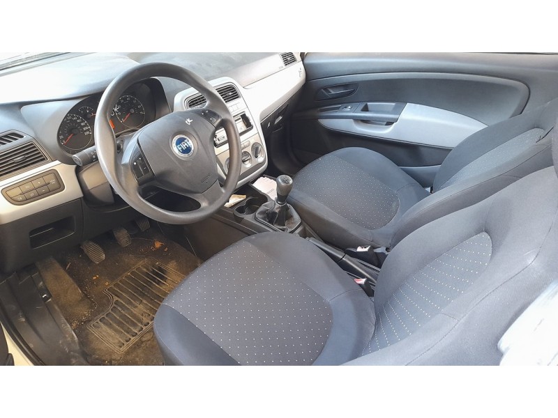 fiat grande punto (199) del año 2006 fiat grande punto (199) del año 2006