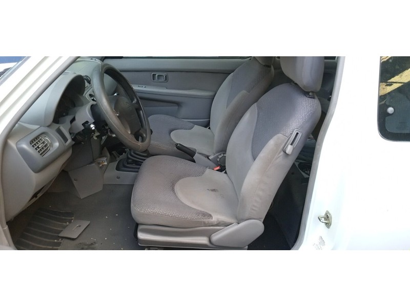 nissan micra (k11) del año 2001 nissan micra (k11) del año 2001