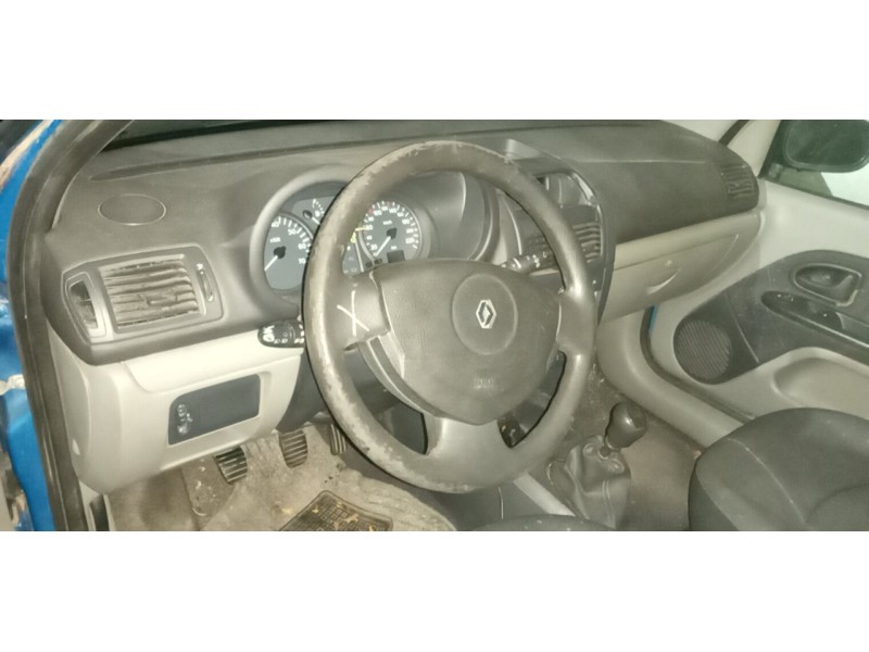 renault clio ii fase ii (b/cb0) del año 2001