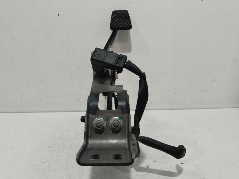 Recambio de pedal freno para kia rio 1.4 ex1 referencia OEM IAM 938103K000   Recambio de pedal freno para kia rio 1.4 ex1 referencia OEM IAM 938103K000