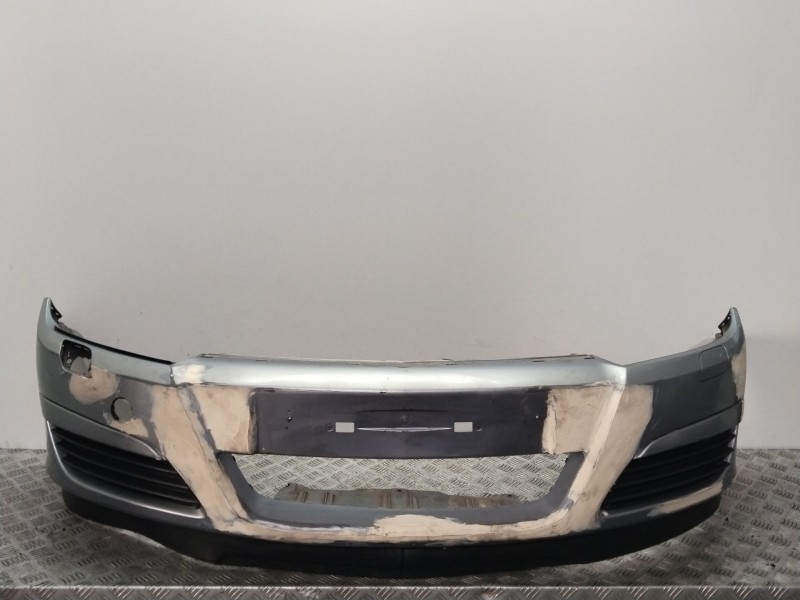 Recambio de paragolpes delantero para opel astra h berlina enjoy referencia OEM IAM 24460258  PLATA