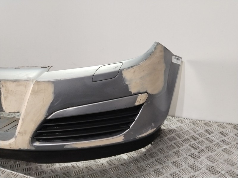 Recambio de paragolpes delantero para opel astra h berlina enjoy referencia OEM IAM 24460258  PLATA