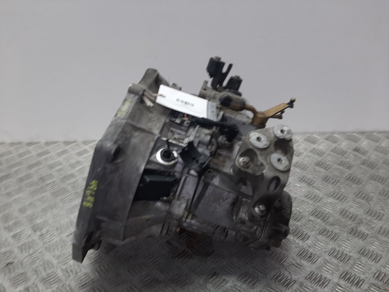 Recambio de caja cambios para opel vectra c berlina comfort referencia OEM IAM 13101871  C02755