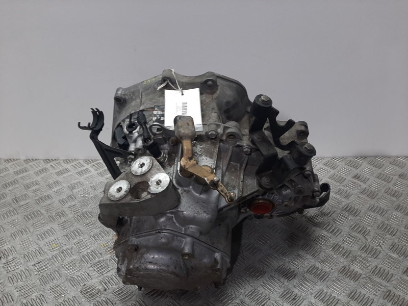 Recambio de caja cambios para opel vectra c berlina comfort referencia OEM IAM 13101871  C02755