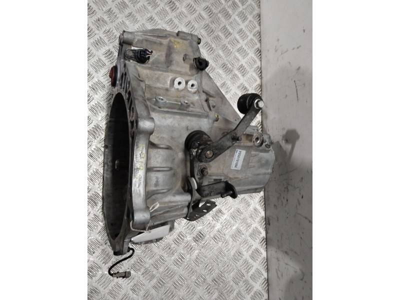 Recambio de caja cambios para kia carnival ii 2.5 v6 ex referencia OEM IAM Y050101094  