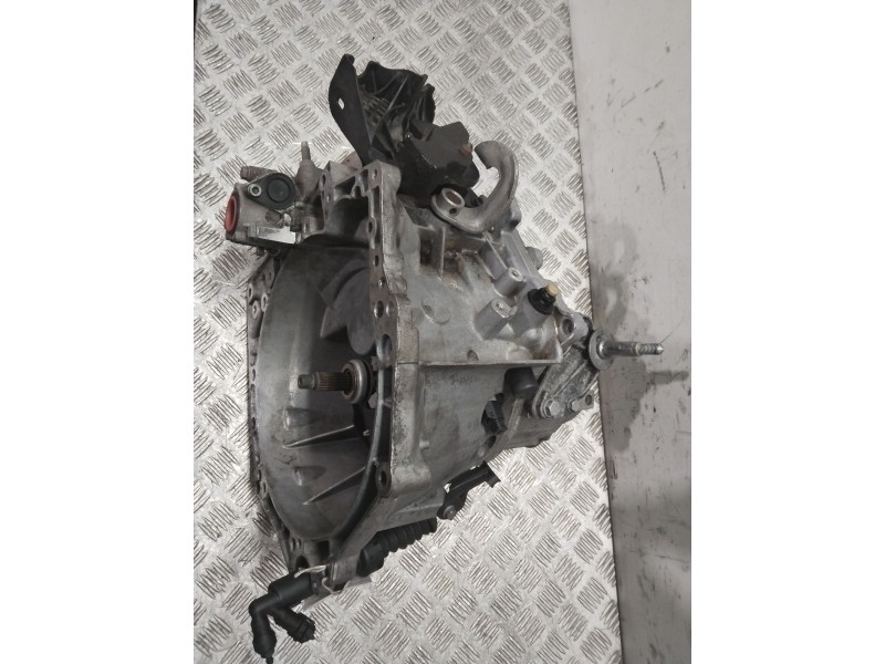 Recambio de caja cambios para citroën c2 vtr referencia OEM IAM 200P47  