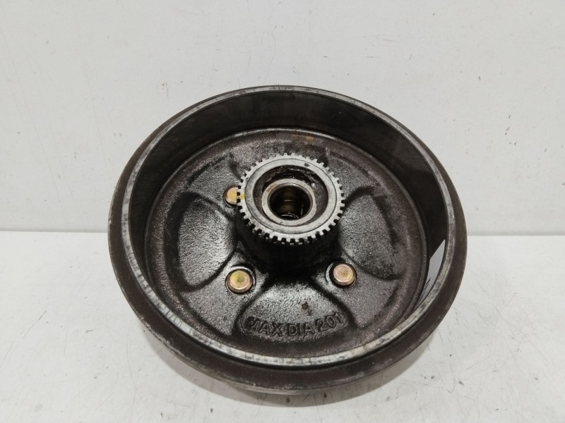 Recambio de tambor freno trasero derecho para daewoo kalos 1.2 se referencia OEM IAM   