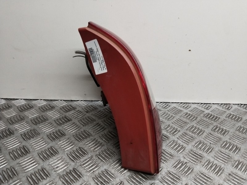 Recambio de piloto trasero derecho para renault clio ii fase ii (b/cb0) community referencia OEM IAM 8200071414  