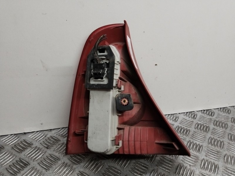 Recambio de piloto trasero derecho para renault clio ii fase ii (b/cb0) community referencia OEM IAM 8200071414  