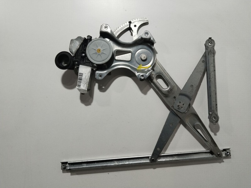 Recambio de elevalunas trasero izquierdo para toyota prius (nhw30) plug-in hybrid advance referencia OEM IAM 8572047130  