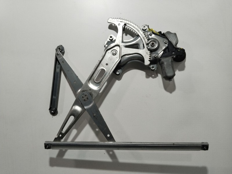 Recambio de elevalunas trasero izquierdo para toyota prius (nhw30) plug-in hybrid advance referencia OEM IAM 8572047130  