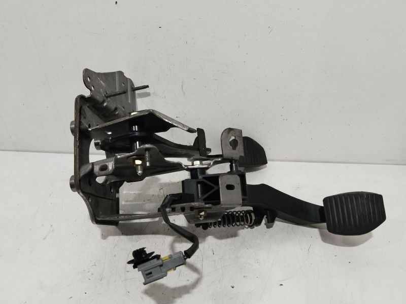 Recambio de pedal acelerador para citroën c4 berlina exclusive referencia OEM IAM 9653940880  