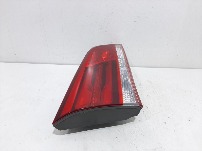 Recambio de piloto porton trasero izquierdo para hyundai i40 cab bluedrive referencia OEM IAM 924303Z600  