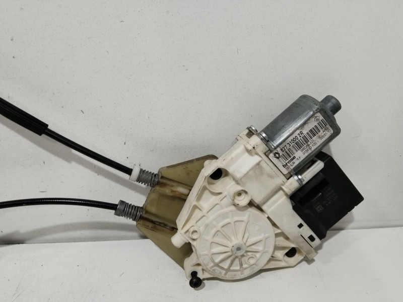 Recambio de elevalunas trasero izquierdo para renault megane iii sport tourer dynamique referencia OEM IAM 827310002R  