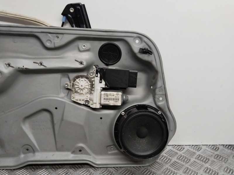 Recambio de elevalunas delantero izquierdo para volkswagen bora berlina (1j2) referencia OEM IAM 101422202  