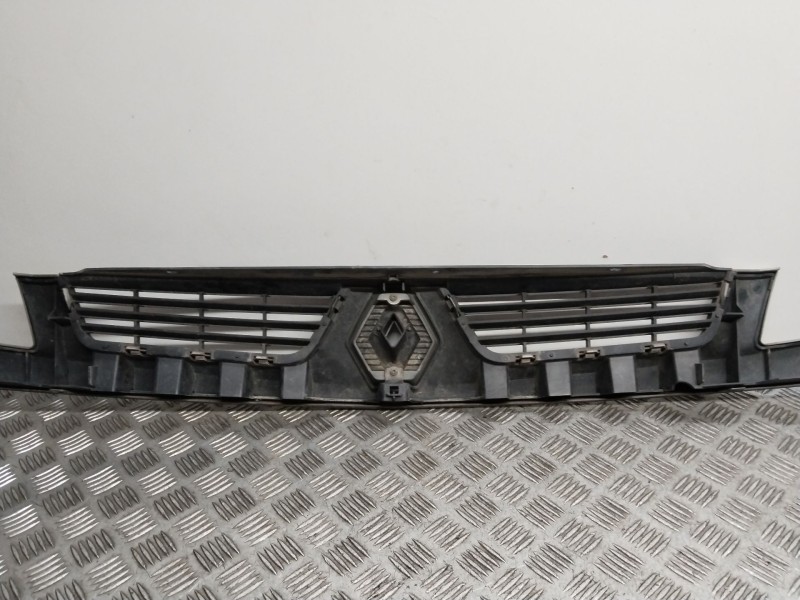 Recambio de rejilla delantera para renault kangoo (f/kc0) base / base authentique referencia OEM IAM 8200150629C  