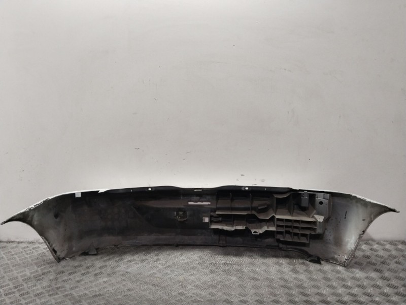 Recambio de paragolpes trasero para renault clio ii fase ii (b/cb0) campus referencia OEM IAM 7701209539  BLANCO