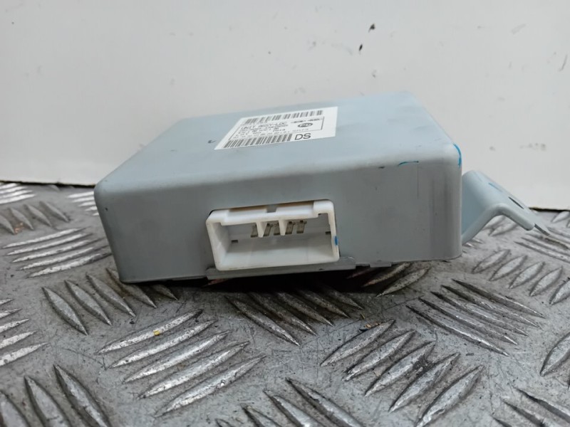 Recambio de modulo electronico para kia optima concept referencia OEM IAM 95300D400  