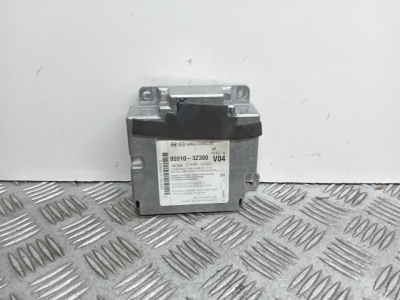 Recambio de centralita airbag para hyundai i40 cab bluedrive referencia OEM IAM 959103Z300  
