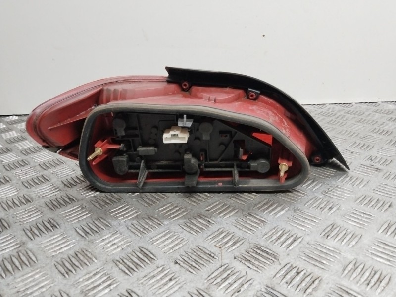 Recambio de piloto trasero derecho para peugeot 406 berlina (s1/s2) svdt referencia OEM IAM 9630364777  