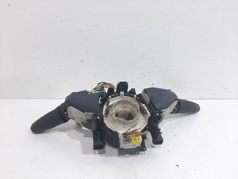 Recambio de mando multifuncion para nissan micra (k12e) acenta referencia OEM IAM 25560BC60A  