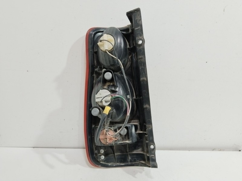 Recambio de piloto trasero derecho para hyundai matrix (fc) 1.6 gls referencia OEM IAM 9240217010  