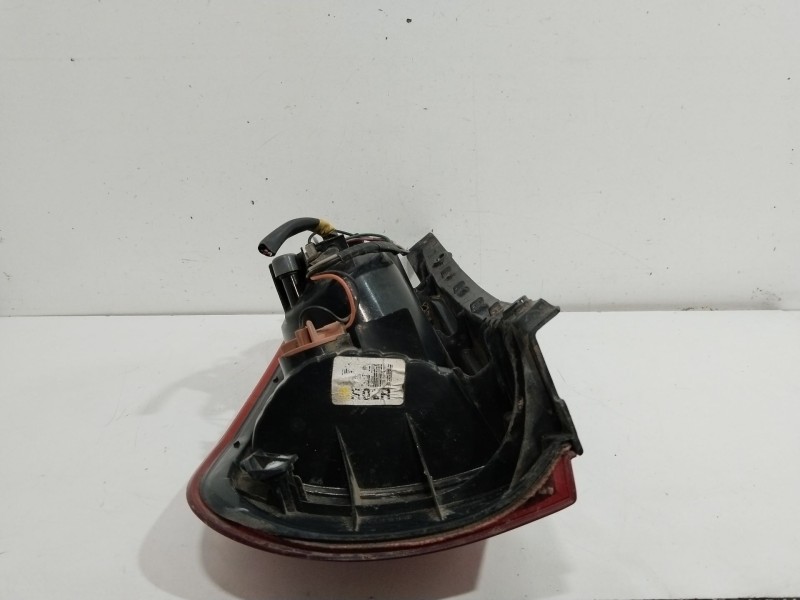 Recambio de piloto trasero derecho para hyundai matrix (fc) 1.6 gls referencia OEM IAM 9240217010  