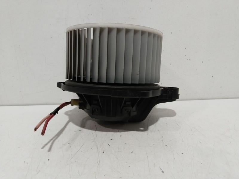 Recambio de motor calefaccion para hyundai ix35 classic 2wd referencia OEM IAM F00S3B2441  