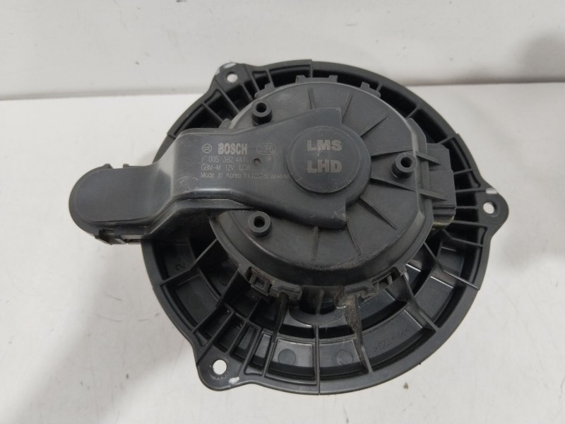 Recambio de motor calefaccion para hyundai ix35 classic 2wd referencia OEM IAM F00S3B2441  