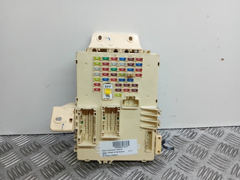 Recambio de caja reles / fusibles para hyundai i40 cab bluedrive referencia OEM IAM 919553Z010  